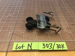 American Flyer S Train 303 Locomotive Engine PILOT TRUCK CROSSHEAD PART LOT N