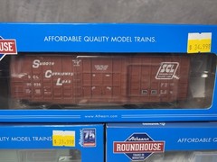 Two Athearn Roundhouse HO Box Cars & One Caboose RND 1345,1070 &8176 NIB RK-1