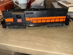Lionel Post War O Gauge GP7 Milwaukee Road Locomotive 2338 Working C-8 -+