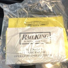 M.T.H. RailKing Pennsylvania GG-1 O Gauge Electric Locomotive 30-2514-0 Gold