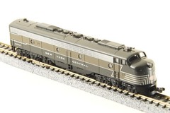 KATO N-Scale #176-253 EMD E8/9A NYC #4049 NEW YORK CENTRAL “C-2 Flaw condition”