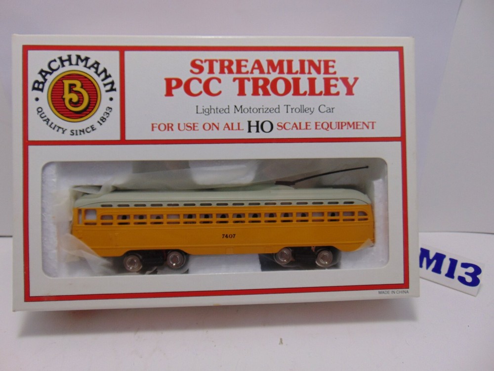NEW BACHMANN HO PCC TROLLEY TRANSIT ITEM# 62946 TRAIN LAYOUT