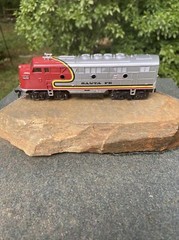 HO Scale Santa Fe Lighted Locomotive States Model Power Hong Kong