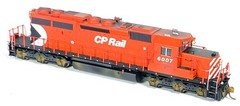 HO KATO — CANADIAN PACIFIC SD-40-2 “SNOOT” 6007 (DC) — “USED & WEATHERED”
