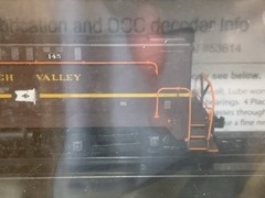 HO Scale Bowser DS4-4-1000 DCC Ready Diesel Locomotive Switcher LV Lehigh Valley