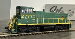 Atlas Master Series Gold HO #9425 Reading MP-15DC #2777 DOES NOT RUN/NEEDS TLC!