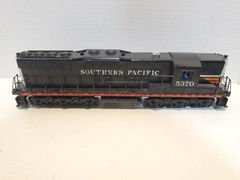 Walthers Proto HO Scale Southern Pacific EMD SD9 Black Widow DCC Sound #5370