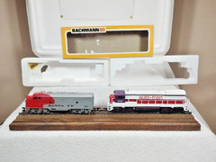 HO Scale Bachmann Diesel Locomotives Auto-Train 4000 & Santa Fe 307 (Need Work)