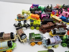 THOMAS THE TRAIN TANK ENGINE & FRIENDS 2″ MINI TRAIN LOT 105 MATTEL GULLANE RARE