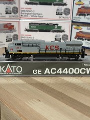 Kato N GE AC4400CW Kansas City Southern De Mexico KCS #4554 DC NEW