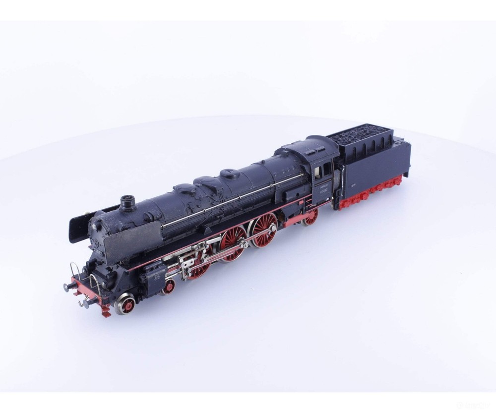 Marklin 3048 HO DB BR01 4-6-2 Steam Locomotive 01 097 Analog AC