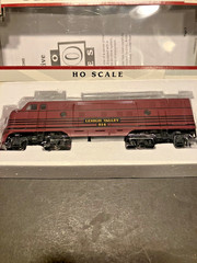 PROTO 1000 HO SCALE LEHIGH VALLEY F3A POWERED DIESEL LOCOMOTIVE #8171
