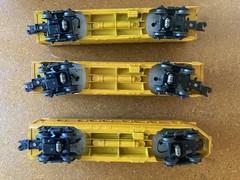 Lionel Postwar O-27 No. 2023 Yellow UP A-A FA Diesels & 3 Yellow Passenger Cars