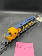 Athearn Santa Fe U33C EMD #5036 Diesel Dummy HO-Scale