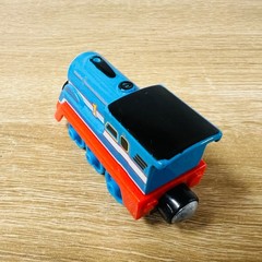 Streamlined Thomas the Tank & Friends Take N Play Along Diecast Push Trains