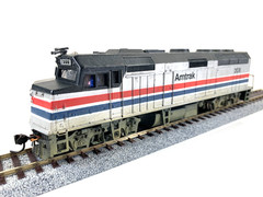 Bachmann Spectrum HO 870?? EMD F40 PH Amtrak Phase 3 Dummy #208 (Weathered)
