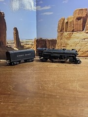 Lionel O Gauge 2-4-2 Steam Engine # 1664 And Tender For Parts Or Repair