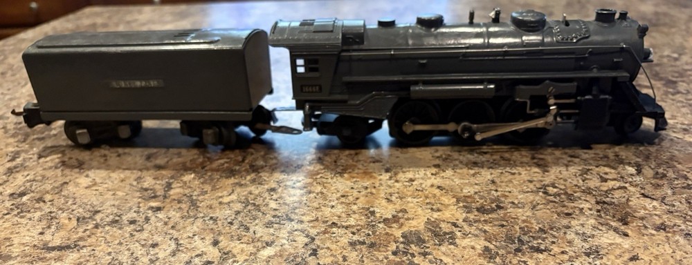 LIONEL # 1666E O-GAUGE DIECAST GUNMETAL STEAM ENGINE AND TENDER, PREWAR