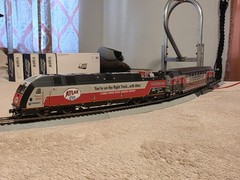 Atlas NJ Transit 100th Anniversary HO Scale ALP-45DP Modern Commuter Train Set
