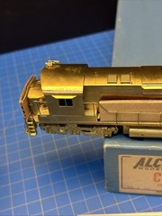 Alco C-628 Low Hood HO Scale Diesel Locomotive Unpainted – Japan – Runs Loud