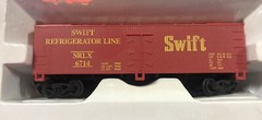 HO Scale Union Pacific Diesel Locomotive #3901 & 49940 Caboose Set