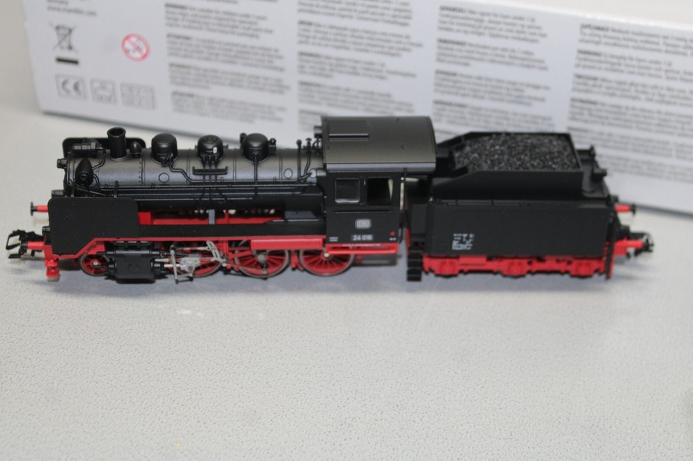 Märklin 36240 Digital Steam Locomotive Series 24 016 DB H0 Scale Sealed