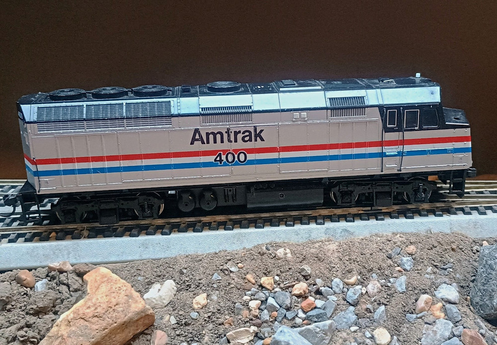 Amtrak HO Scale EMD Diesel Locomotive DCC Digital DC 2-Rail MPN 400