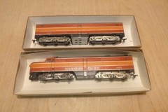 Athearn Trains HO S.P 3306 PA1 & PB1 Powered A & Non-Powered B Diesel Engines