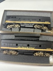 HO Scale EMD F7A-B Diesel Engine Northern Pacific NP 6008A / B