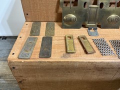 LIONEL PREWAR STANDARD GAUGE 402 BODY & LOOSE PARTS…REPAINTED