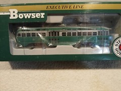 BOWSER “F-line” No. 1053 BROOKLYN NY. PCC TROLLEY GREEN & SILVER DC POWERED