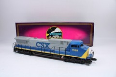 MTH 7599 O Gaug Dash-8 40 Diesel Locomotive CSX #7599 w/Horn