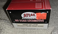AtLAS HO MODEL RAILROAD TRAIN8680 GE U23B Western PacificRoad #2260 New in Box