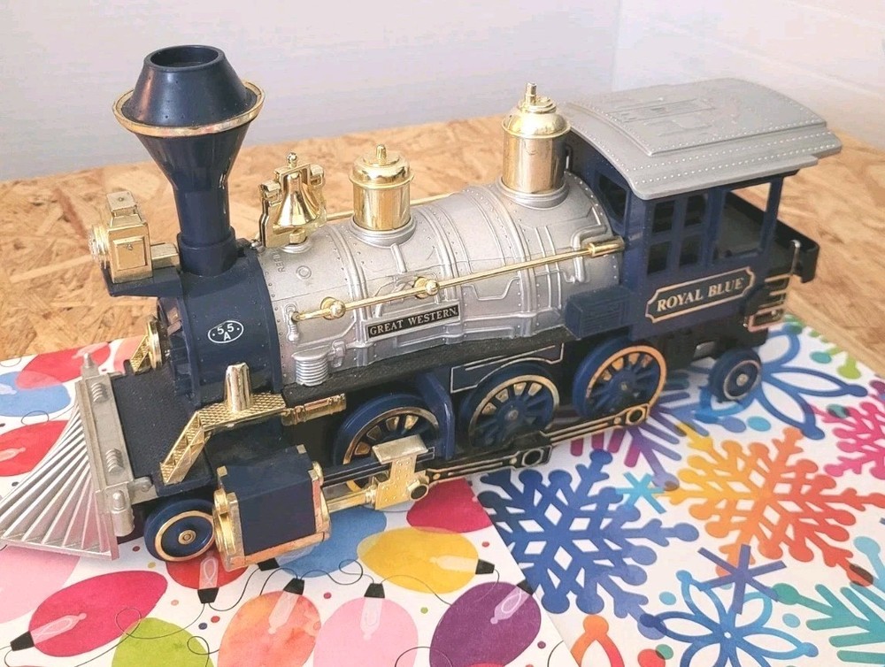 Vintage 1980s Great Western Royal Blue Toy Floor Steam Engine For Parts Repair