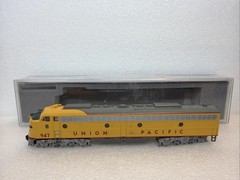 Kato N Scale EMD E9A Union Pacific 947 176-5323 Used Tested Runs Diesel Loco