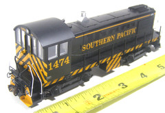 Bachmann HO Model RR Diesel Locomotive Switcher Southern Pacific 1474 DCC TZV