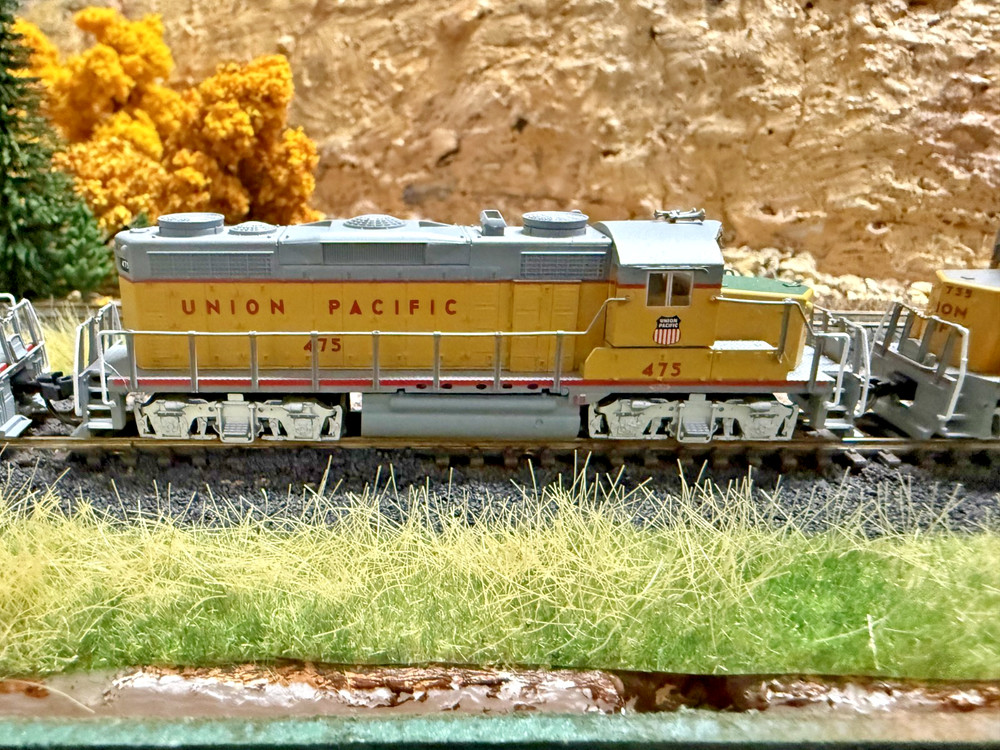 ATLAS (N) 40 004 521 UNION PACIFIC GP-20 RD# 475 DCC/LOKSOUND – NEW