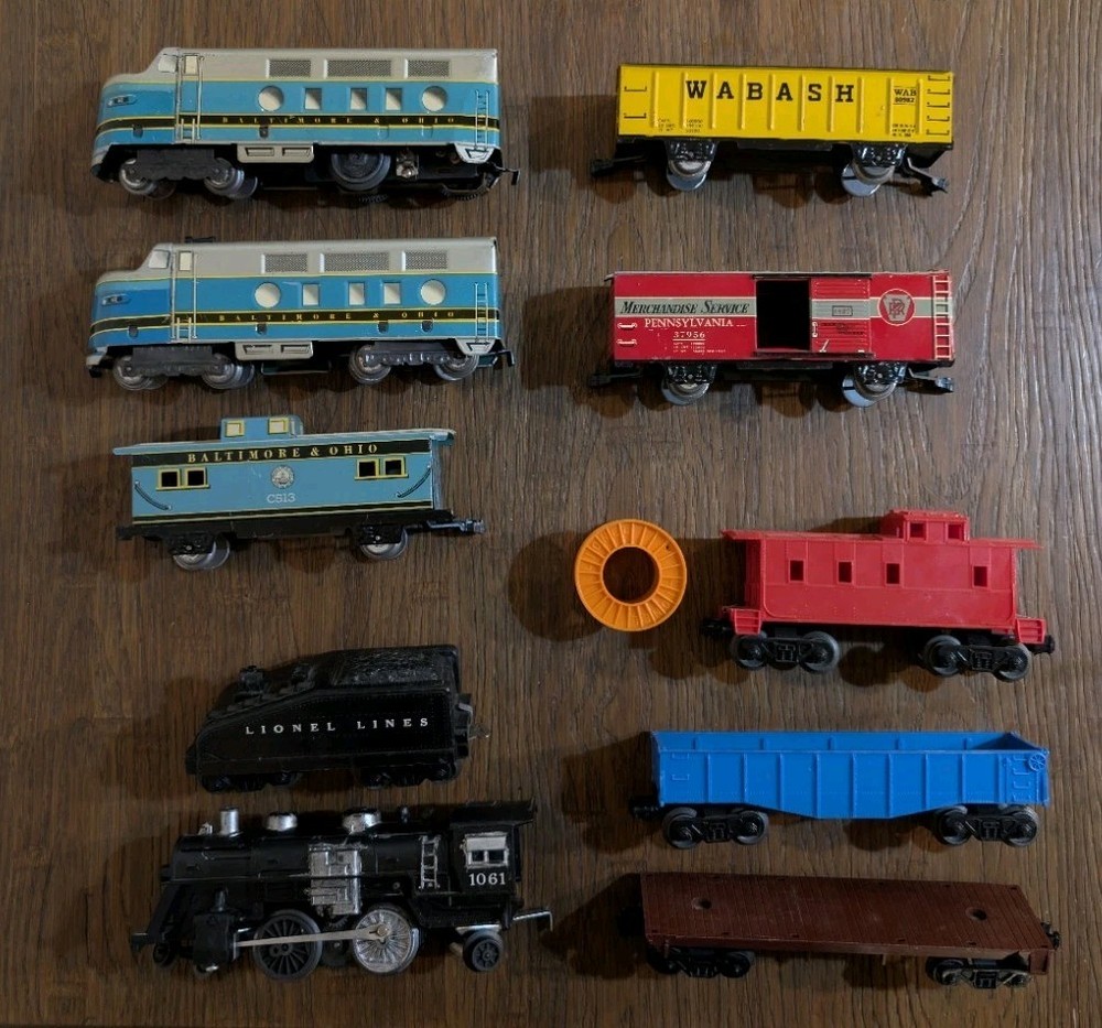 O Gauge Marx Tin & Lionel Plastic Trains Baltimore Locomotive Caboose