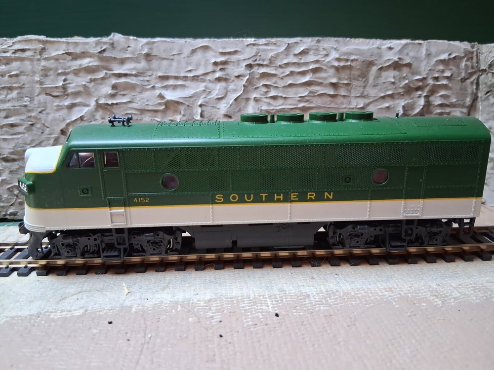 Southern F3A Phase II HO Scale Stewart Hobbies/ Kato Powered