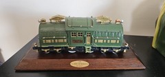 Lionel 381E Electric Locomotive Standard Gauge Green Metal Wood Display