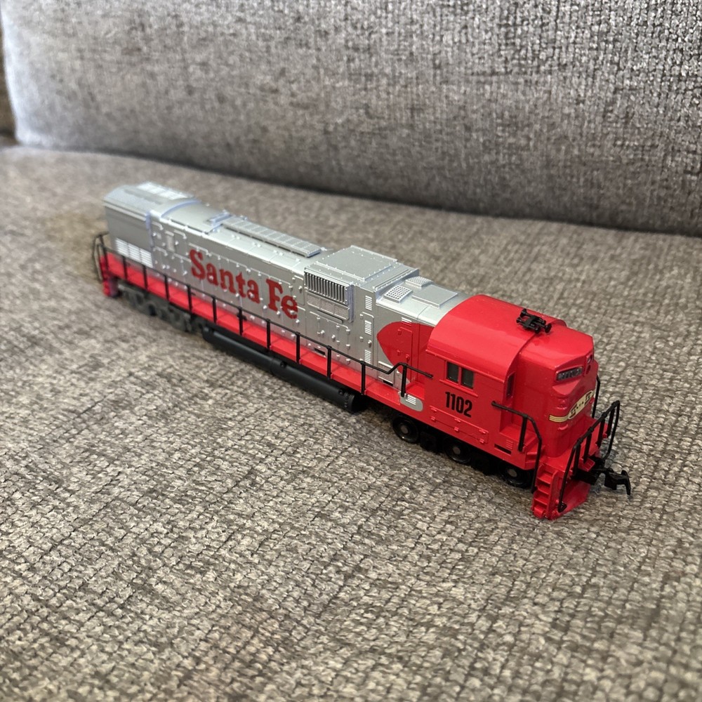 Tyco Santa Fe Super C-630 #1102 Locomotive Diesel Engine