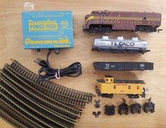 Tempo Pennsylvania 9506 HO Locomotive Train Engine, Thunder Line Power Pack LOT