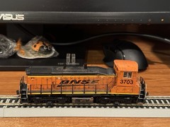 BNSF 3703 Custom Weathered HO SCALE Engine