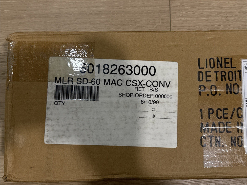 Lionel 6-18263 CSX Command Ready SD-60 MAC #8700 Locomotive O Gauge Factory Box