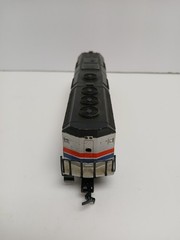 Life Like HO Amtrak F40PH 229 Phase II TESTED