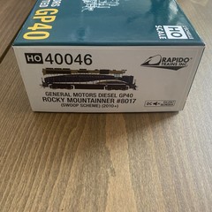 Rapido Rocky Mountaineer GP40 8017 Swoop scheme DC non sound (NIB)