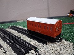 Thomas And Friends Hornby Thomas And Annie And Clarabel HO/OO Gauge Tested Works