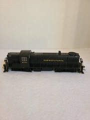 BACHMANN HO SCALE PRR ALCO RS 3 LOCO (DCC) USED