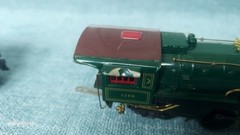 HO Guage Steam Engine, Crescent Limited, Green & Cream,