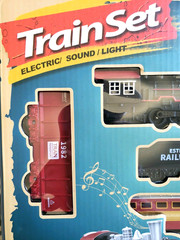 Children’s Electric Train Set Steam Locomotive Engine, Lights And Sounds, Tracks